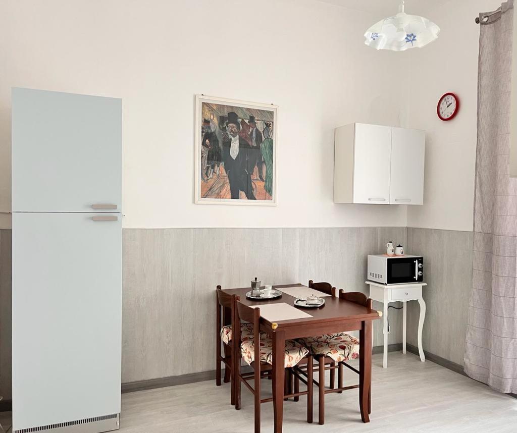 Savona Casa Vacanze Vicino Mare 3 Minuti Wifi Eksteriør billede