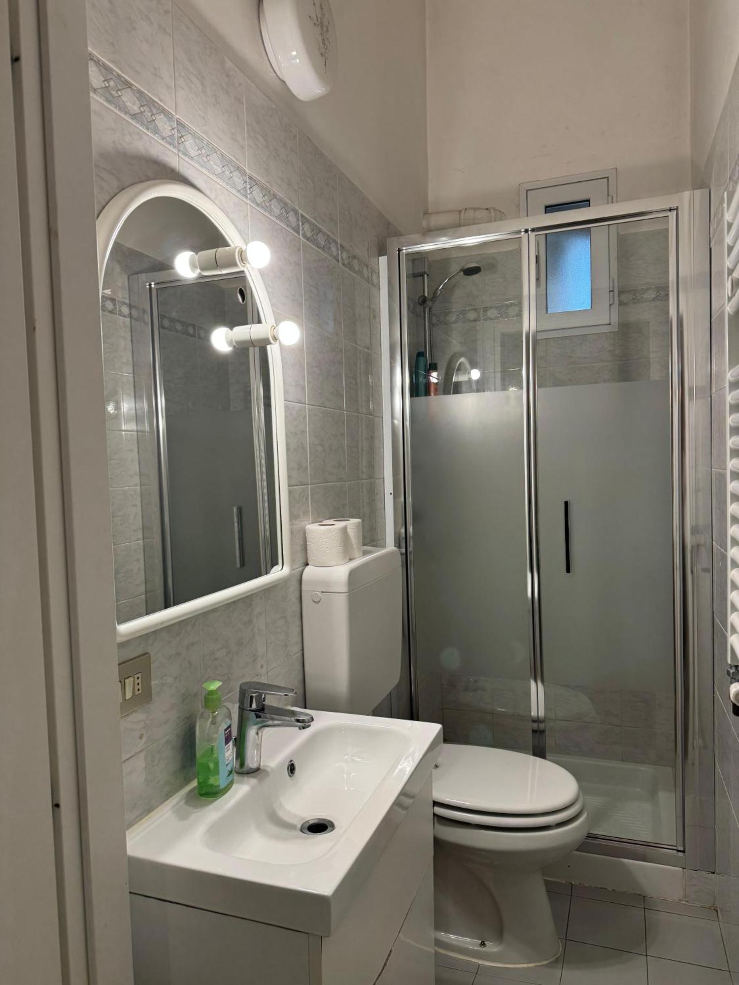 Savona Casa Vacanze Vicino Mare 3 Minuti Wifi Eksteriør billede